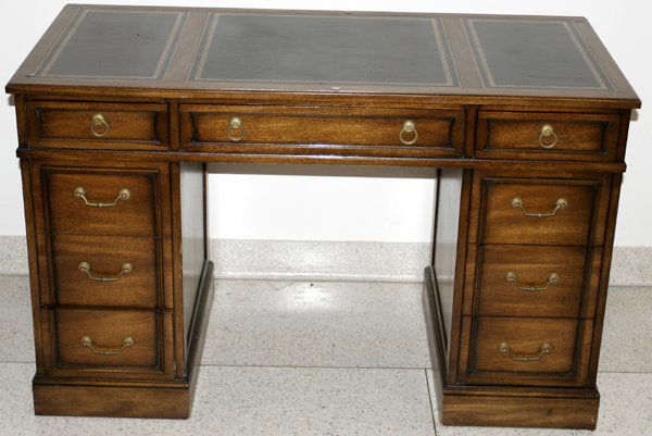 022473 Sligh Lowry Knee Hole Walnut Writing Desk Feb 18 2007