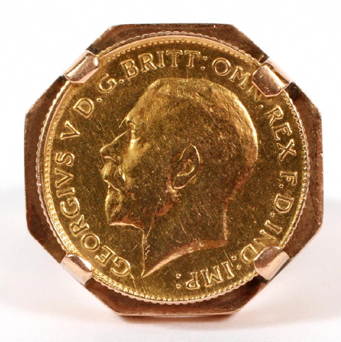 GENTLEMAN'S YELLOW GOLD & ENGLISH SOVEREIGN RING (1 of 2)