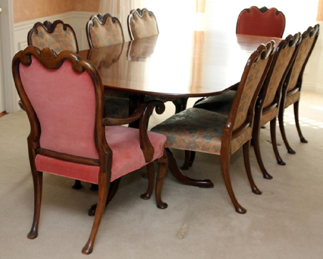 QUEEN ANNE-STYLE MAHOGANY DINING SET: QUEEN ANNE-STYLE MAHOGANY DINING SET, TABLE AND EIGHT CHAIRS, 9 PCS., H 28 3/4", W 50", L 92" COMPRISING: EIGHT CHAIRS (TWO ARMCHAIRS AND SIX SIDE CHAIRS), AND A GEORGIAN STYLE MAHOGANY DOUBLE PEDESTA