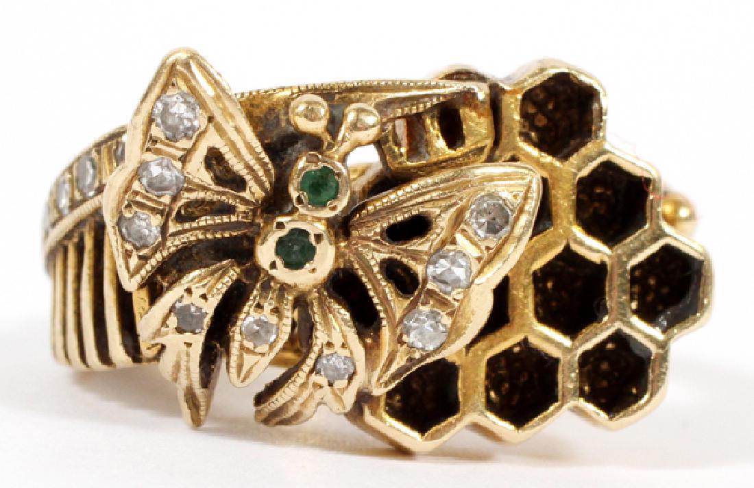 14 KT GOLD LADY'S RING, COMB MOTIF (1 of 2)