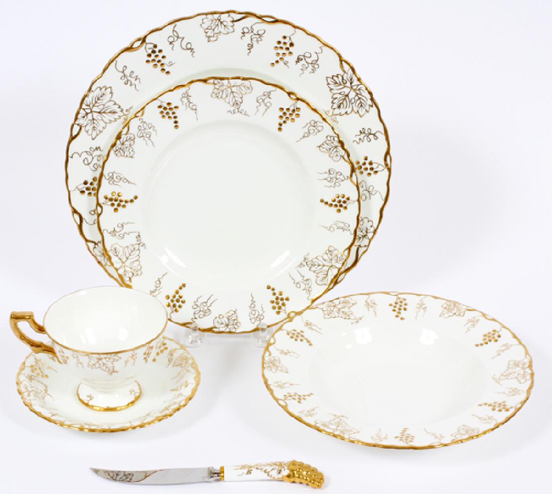 ROYAL CROWN DERBY, 'VINE' DINNER SERVICE, 71 PCS.: ROYAL CROWN DERBY, 'VINE' DINNER SERVICE, 71 PCS. :The Royal Crown Derby "Vine" dinner service includes: twelve dinner plates Dia 10.5", eleven rim soup plates, fifteen cups, twelve salad plates Dia 8