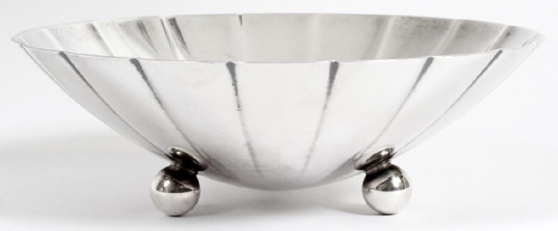 TIFFANY & CO. STERLING SILVER CANDY/NUT DISH (1 of 3)