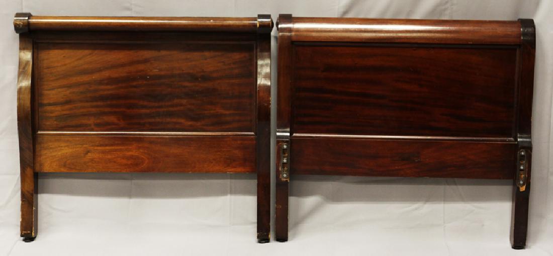 WOODCRAFT, BEREA, KY, MAHOGANY SLEIGH BED: WOODCRAFT, BEREA, KY, MAHOGANY SLEIGH BED, TWIN SIZE, H 30", W 33", L 80" :mahogany sleigh style twin bed havint head and foot boards with rails. Rails marked: "Woodcraft Berea College Student Industr