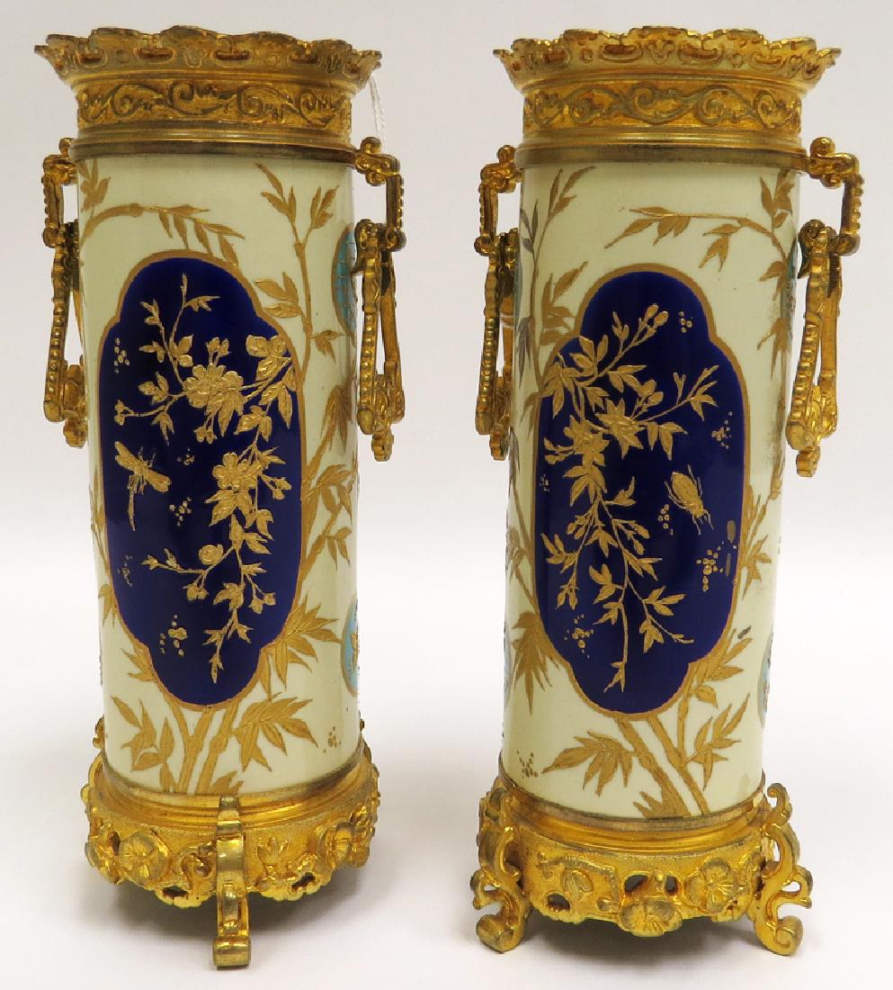 MINTON JAPANESQUE DECORATED PORCELAIN URNS: MINTON JAPANESQUE DECORATED PORCELAIN URNS, BRONZE MOUNTS PAIR H 8" :.