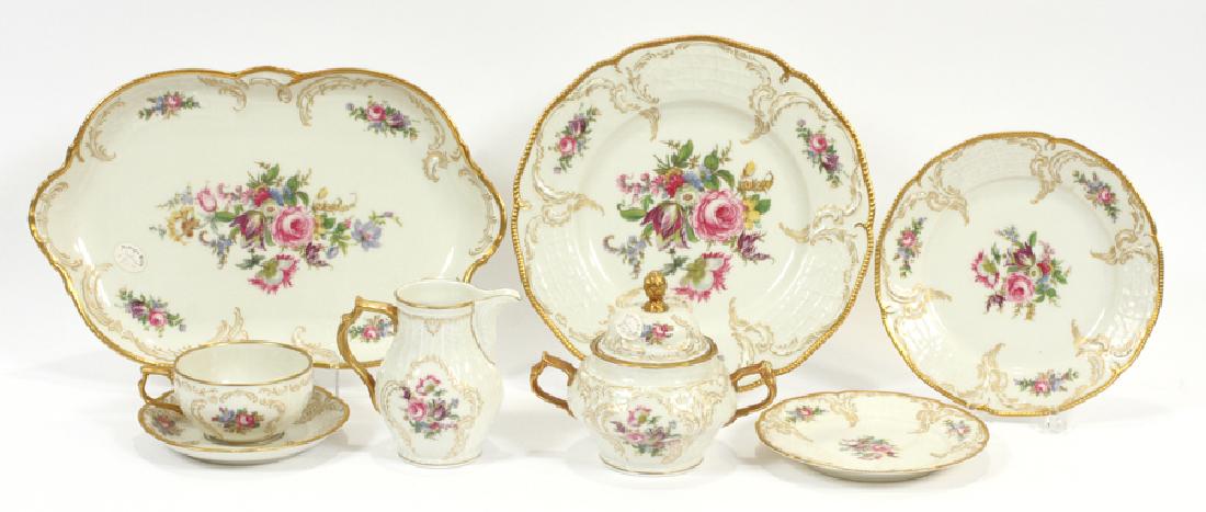 ROSENTHAL CLASSIC ROSE DINNERWARE (1 of 4)