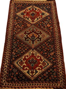 TURKISH ANTIQUE MAT W 2'5" L 4": TURKISH ANTIQUE MAT W 2'5" L 4" :Close weave. Three central diamond forms.