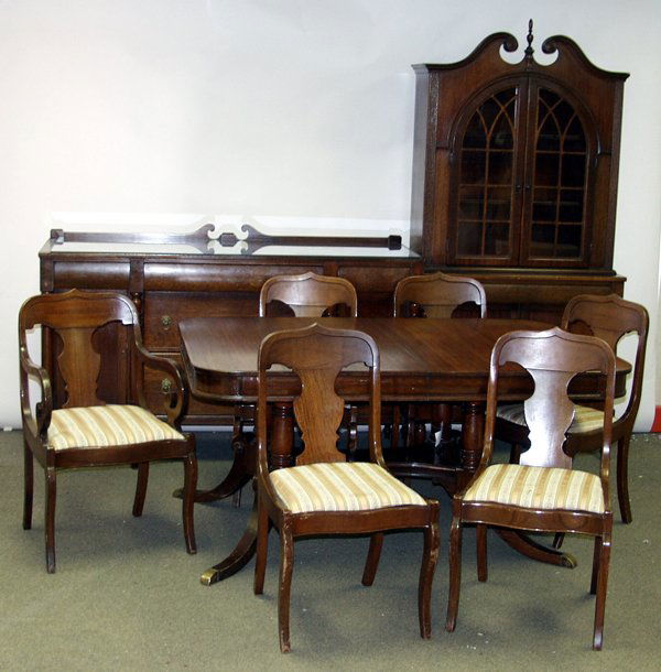 DUNCAN PHYFE STYLE DINING TABLE EARLY 20TH C.: DUNCAN PHYFE STYLE DINING TABLE SET, EARLY 20TH CENTURY, NINE PIECES, WITH TWO LEAVES:Including 1 table, 60" L. 2 leaves, opening up to approx 80" with leaves; 6 chairs, (five side , one arm,) 1 buffe