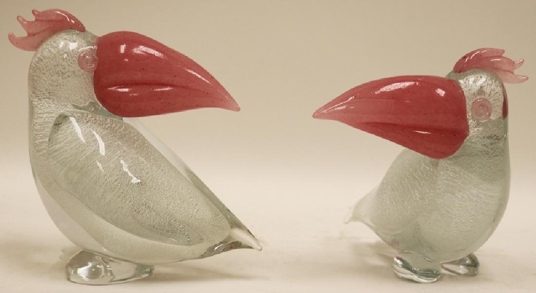 MURANO STYLE GLASS TUCANS, TWO, H 8" & 7.25" (1 of 3)
