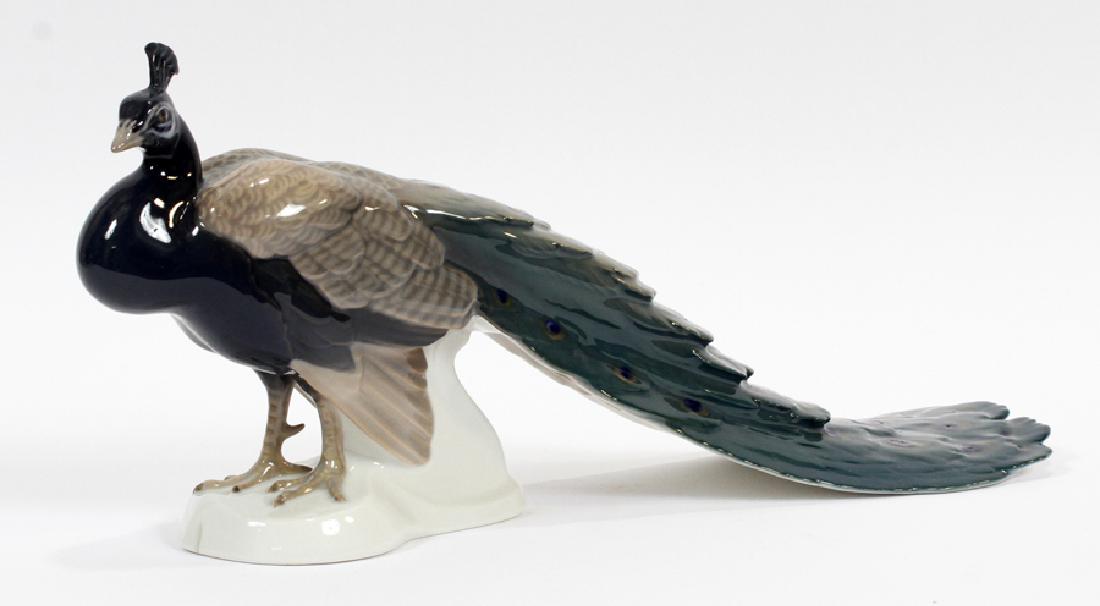 BING & GRONDAHL, PORCELAIN PEACOCK, H 7", L 15": BING & GRONDAHL, PORCELAIN PEACOCK, H 7", L 15" :.