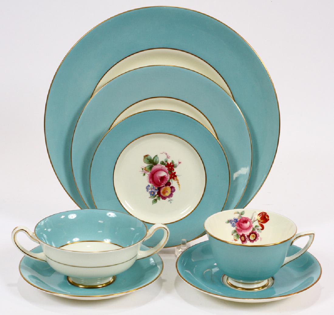 ROYAL DOULTON ENGLAND 'CLIFTON' PORCELAIN SERVICE