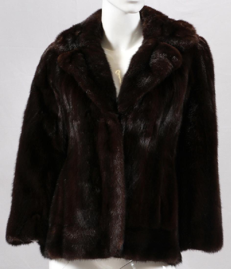 THE WOODWARD SHOPS MINK JACKET, L 26": THE WOODWARD SHOPS MINK JACKET, L 26" :Size 2/4.From the Estate of Carolynne Kubert, Sterling Heights, Mich.