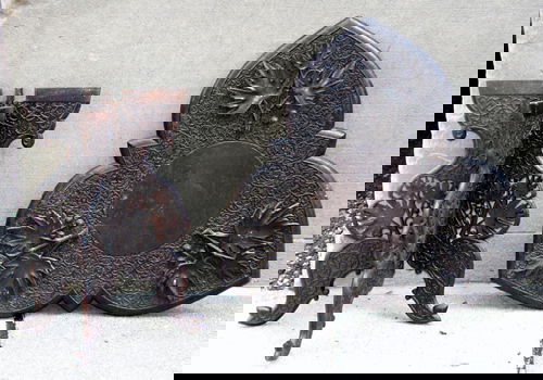 TURKISH CARVED TRI-LEG CORNER TABLE ANTIQUE: TURKISH CARVED TRI-LEG CORNER TABLE ANTIQUE Top has leaf shape with three sides, The Top could be used as a plaque, Wall Hanging, and the Base could have a glass top. (Decorative atrs), Hand Carved An