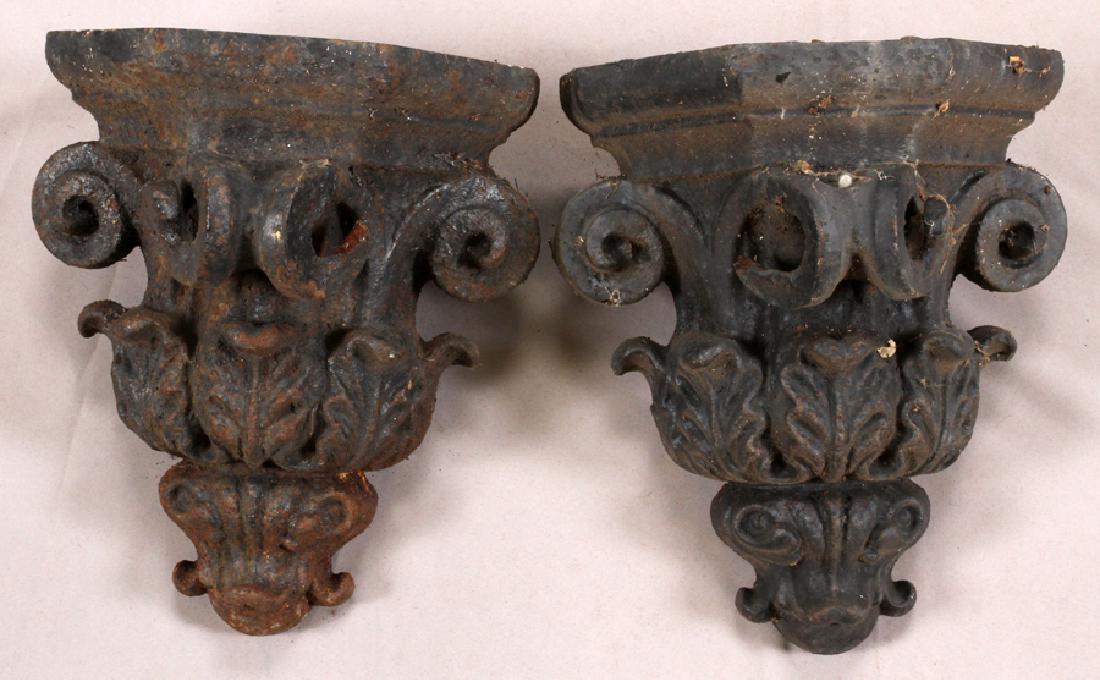 ACANTHUS LEAF, CAST IRON, CORBELS H 14" DIA 12": ACANTHUS LEAF, CAST IRON, CORBELS H 14" DIA 12" :A pair of cast iron Acanthus leaf corbels.