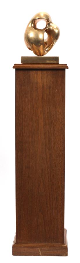 ELI KARPEL BRONZE SCULPTURE: ELI KARPEL (AMERICAN, 1916â€“1998), BRONZE SCULPTURE, H 8 1/2", W 6", D 6", #3/10 On wood pedestal, H 31". Signed.