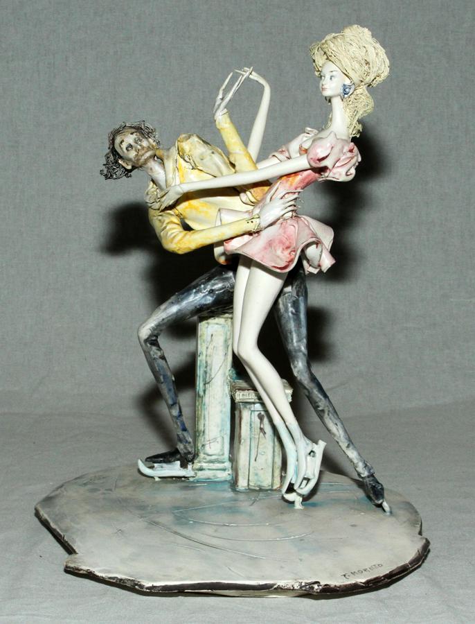 TONI MORETTO LO SCRICCIOLO ART POTTERY SCULPTURE: TONI MORETTO ( ITALIAN 1929 - 2011), LO SCRICCIOLO, HANDCRAFTED ART POTTERY SCULPTURE, 'FIGURE SKATERS' H 10.5" W 8" L 8" Toni Moretto ( Italian 1929 - 2011), Lo Scricciolo, handcrafted art pottery sc