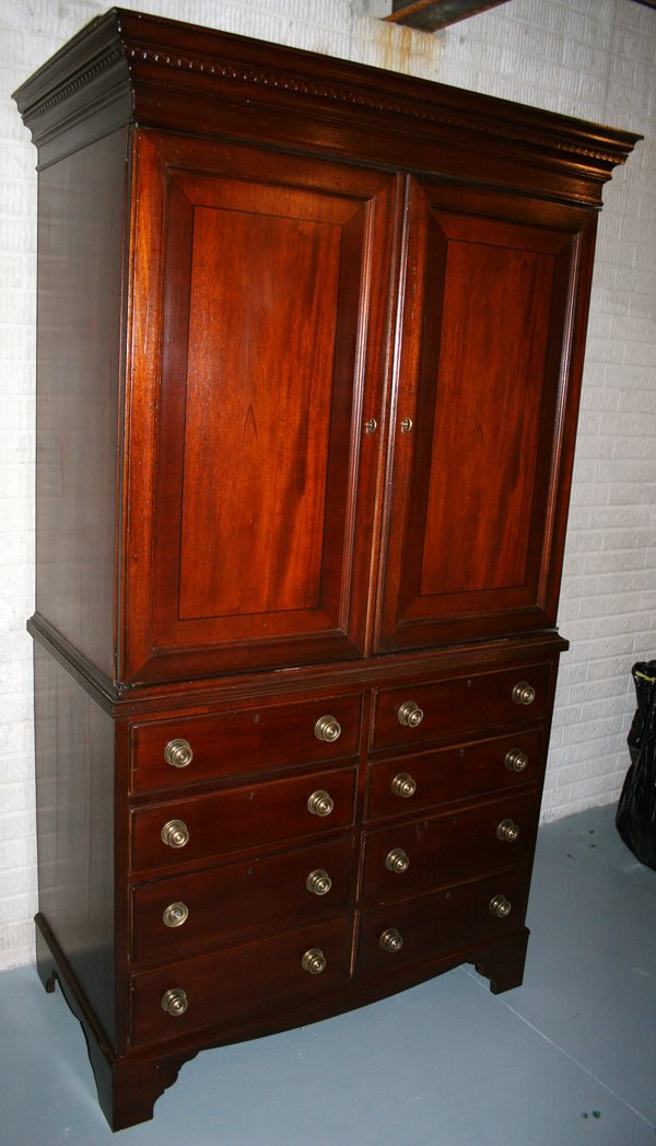 031422 PALMER HOME COLLECTION MAHOGANY ARMOIRE H 80"