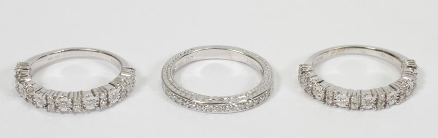 DIAMOND G/VS-2 & 14KT WHITE GOLD 3 STACKABLE RINGS: .50CT DIAMOND G/VS-2 & 14KT WHITE GOLD 3 STACKABLE RINGS. 10.7 GRAMS SIZE 7 G color Vs-2 clarity.