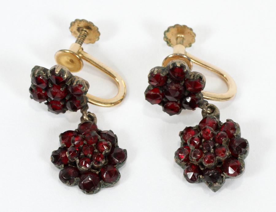 VISTORIAN BOHEMIAN GARNET DANGLE EARRINGS, PAIR: VISTORIAN BOHEMIAN GARNET DANGLE EARRINGS, PAIR Each composed of 2 garnet clusters on yellow gold-plated silver mountings with yellow gold-filled screw backs. The total weight of the pair is 4.4 grams