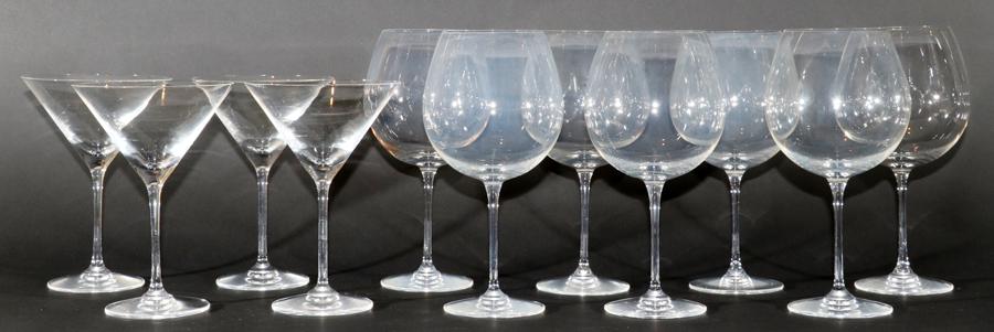 STEUBEN CHAMPAGNE & WINE GLASSES, 11 PCS, H 7"-9": STEUBEN CHAMPAGNE & WINE GLASSES, 11 PCS, H 7"-9"Four Steuben martini stem glasses and six Steuben red wine balloon glasses. Each signed "Steuben" to the underside.