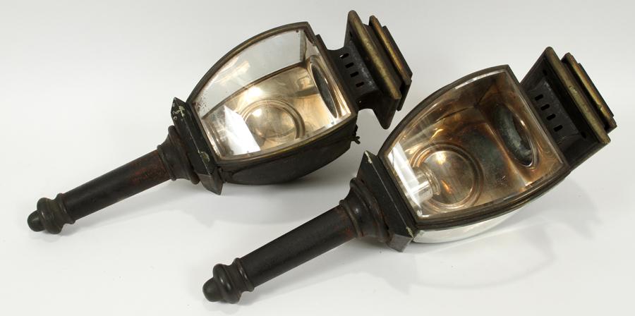 SIEVERS ERDMAN, CARRIAGE LAMPS WITH MOUNTS, PR.: SIEVERS ERDMAN, CARRIAGE LAMPS WITH MOUNTS, PR., H 20", W 6", D 6" Sievers Erdman carriage lamps with mounts, pr. H 20", W 6", D 6"
