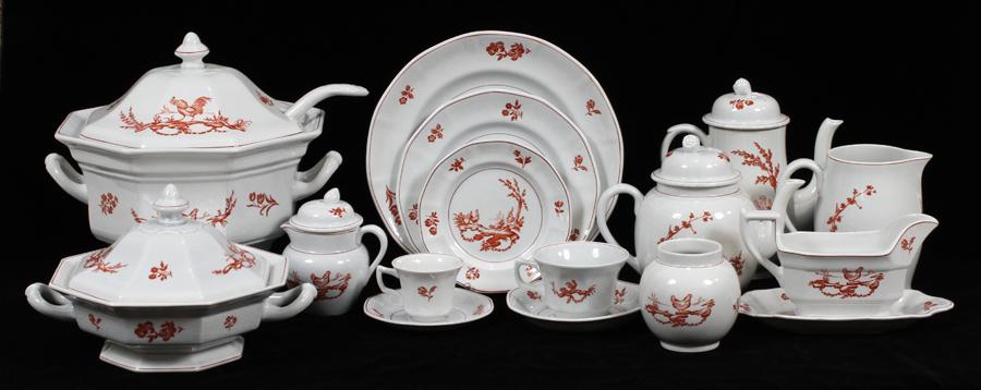 WEDGWOOD 'CHANTECLER' CHINA SERVICE, 127 PCS: WEDGWOOD 'CHANTECLER' CHINA SERVICE, 127 PCSA 127-piece set of Wedgwood china tableware in the 'Chantecler' pattern. Comprises of: 16 dinner plates (DIA 10.25"), 15 salad plates, 15 bread and butter p