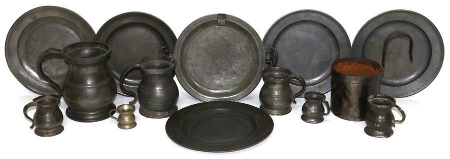 ANTIQUE COLLECTION OF PEWTER, 14 PCS.: ANTIQUE COLLECTION OF PEWTER, 14 PCS. Collection including 5 plates, dia. 8.25" - 9.5"; 1 'Samuel Duncomb' of London, warming plate with handles, Dia. 8 5/8"; One James Yates, quart tankard, H 6.5", L