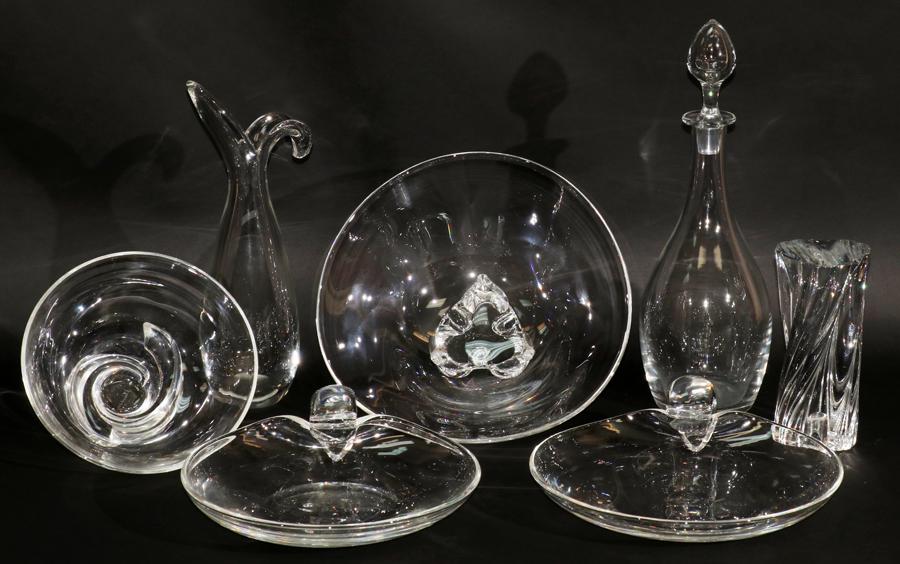 STEUBEN & BACCARAT TABLE ARTICLES, 7 PCS (1 of 5)