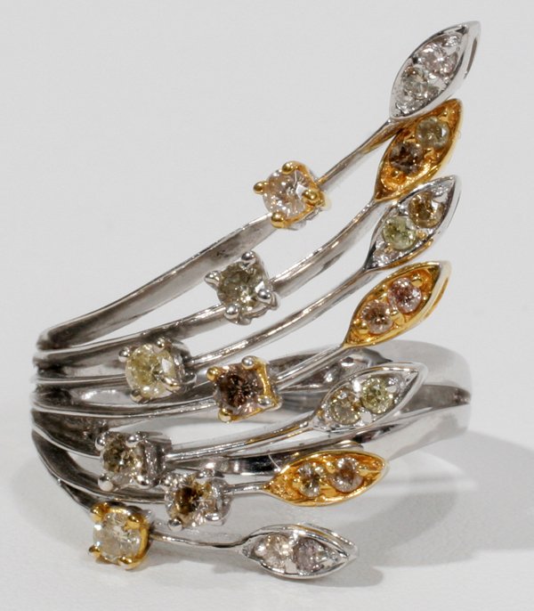 18 KT TWO TONE GOLD & DIAMOND RING