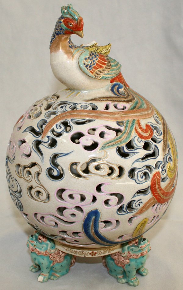 CHINESE PORCELAIN INCENSE BURNER H 10" DIA 6"