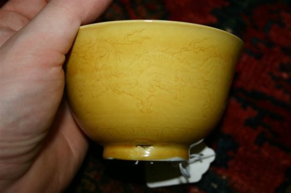 CHINESE PORCELAIN BOWLS, THREE, DIA 4" - 8