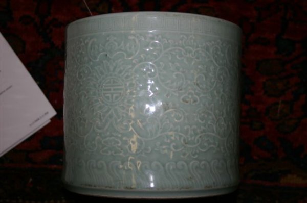 CHINESE CELADON BRUSH POT, H 6 1/2", D 7 1/2" - 2