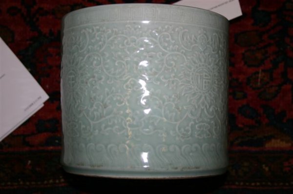 CHINESE CELADON BRUSH POT, H 6 1/2", D 7 1/2" - 3