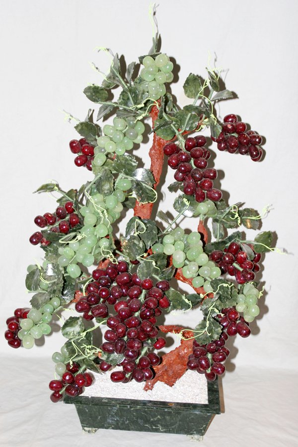 CHINESE JADE & STONE GRAPE CLUSTERS & VINES
