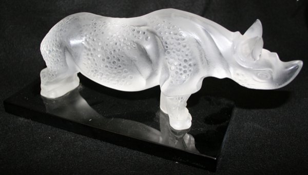 LALIQUE CRYSTAL RHINOCEROS, H 4 3/4", L 12" - 2