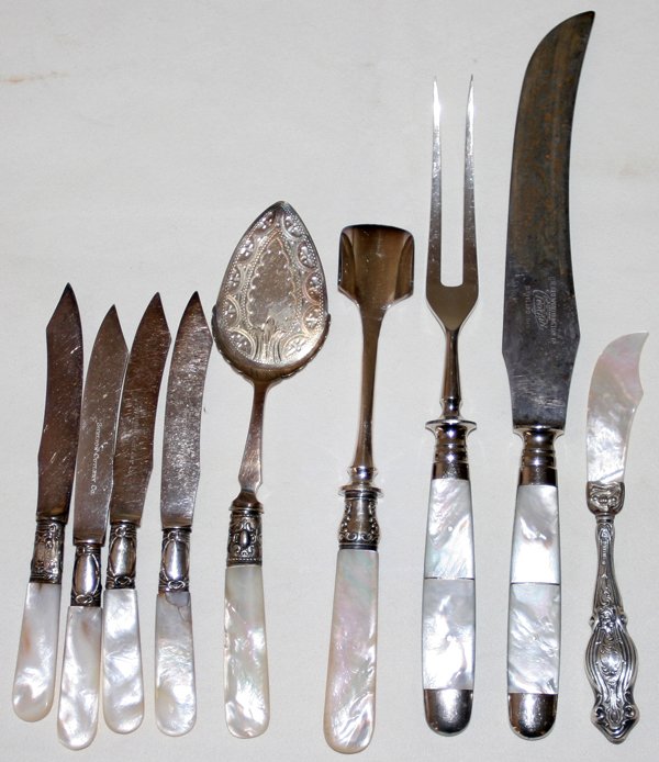 MOTHER-OF-PEARL HANDLED FLATWARE, NINE PIECES