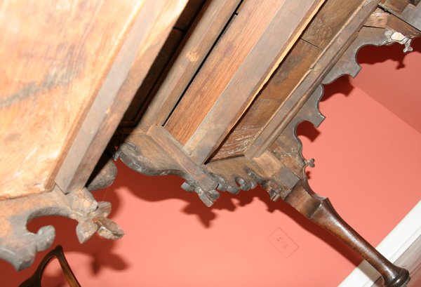 ENGLISH OAK HIGHBOY, 18TH C. H 69", W 44" - 7