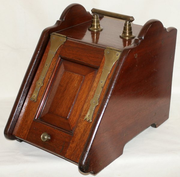ENGLISH MAHOGANY COAL SCUTTLE, LATE 19TH C.