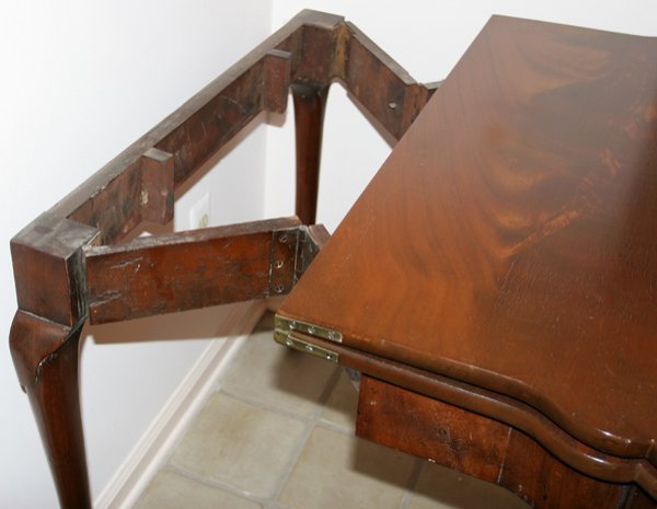 QUEEN ANNE STYLE MAHOGANY CONSOLE/CARD TABLE - 3