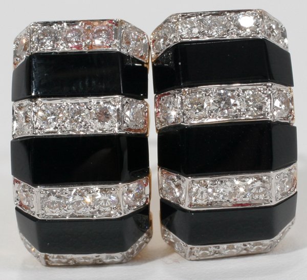 2.00CT PAVE SET DIAMONDS & ONYX EARRINGS