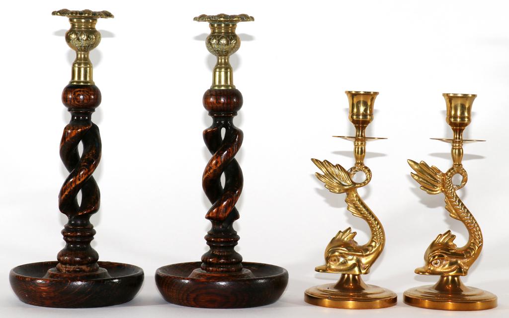 BRASS & OAK CANDLESTICKS, 4 PCS, H 8"-11": BRASS & OAK CANDLESTICKS, 4 PCS, H 8"-11"Two pairs of brass and oak candlesticks. The oak pieces have a helix design, with brass cups. The second pair depict gilt brass coy fish with mark 'CM' on the 