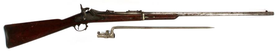 U.S.SPRINGFIELD MODEL 1884 PERCUSSION CAP RIFLE: U.S.SPRINGFIELD, MODEL 1884, PERCUSSION CAP RIFLE 54", WITH 3-EDGED BLADE BAYONET 22" LENGTH. L 35" BBL, SERIAL #30510 74" L. O/A.. A U.S. Springfield percussion.cap rifle. Having a 36" barrel, 52" O/