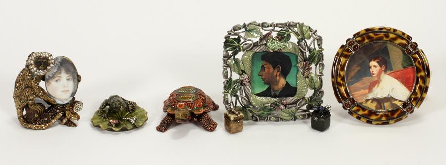 JAY STRONGWATER ENAMEL COLLECTION, 7 PCS: JAY STRONGWATER ENAMEL COLLECTION, 7 PCS, DIA 3.25"-5" Includes: 3 picture frames (DIA 3.25"-5"), a frog on a lily pad trinket box (DIA 3"), a tortoise form trinket box (DIA 4") and 2 gift form pillbo