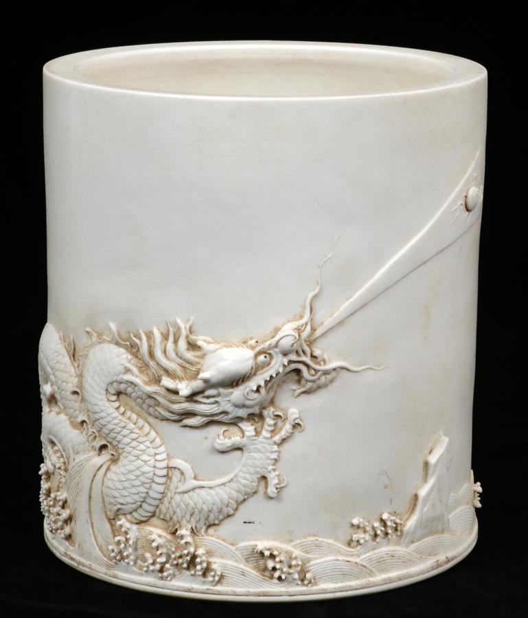 CHINESE QING, WHITE GLAZED CARVED BRUSH POT (1 of 5)