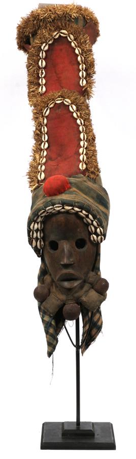 AFRICAN CARVED WOOD LINEN & COWRY SHELLS MASK (1 of 3)