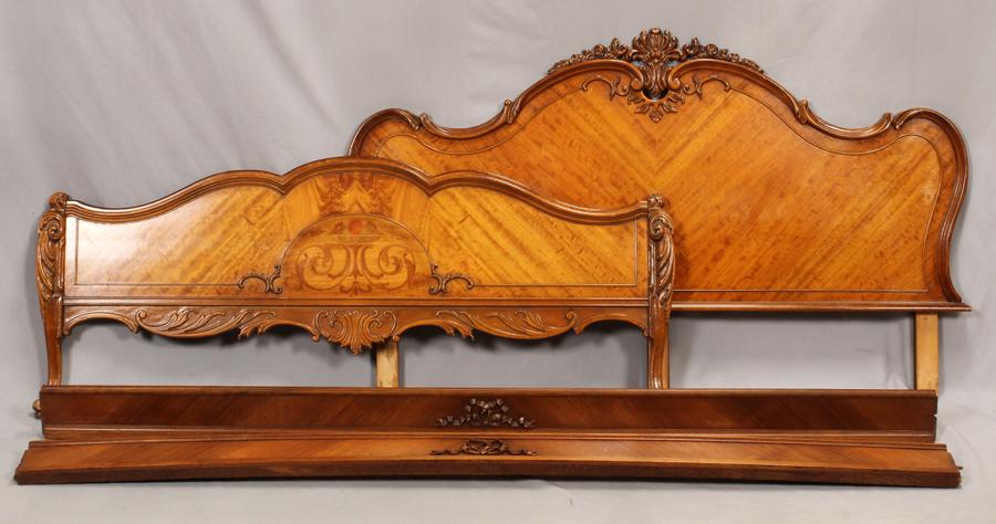 SATINWOOD MARQUETRY INLAID TWIN BED: SATINWOOD MARQUETRY INLAID TWIN BED, H 57" & 24" (FOOT BOARD), W 57", L 80" Having a carved acanthus leaf and contoured two-piece headboard (57" H) and footboard (24" H.). with a floral marquetry inla