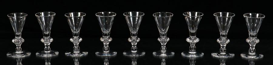 STEUBEN, PATTERN # 7737 CRYSTAL CORDIAL GOBLETS: STEUBEN, PATTERN # 7737 CRYSTAL CORDIAL GOBLETS, 9 PCS H 4 1/8" DIA 2"