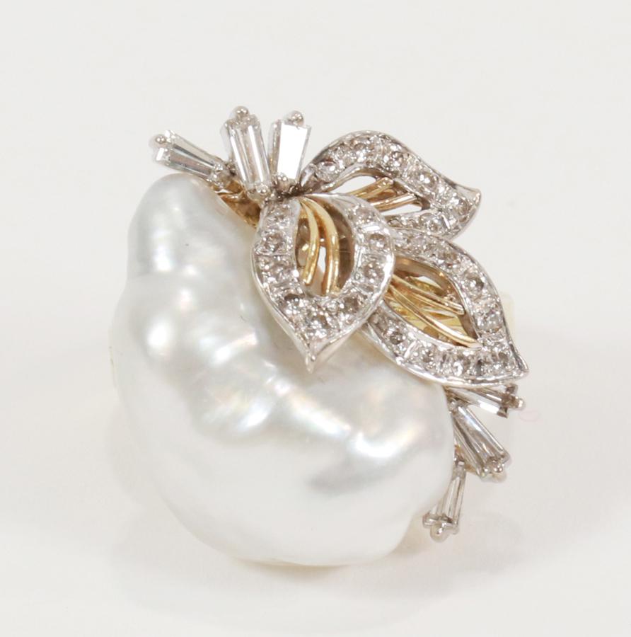 FREE FORM BAROQUE, PEARL & DIAMOND, GOLD RING (1 of 3)