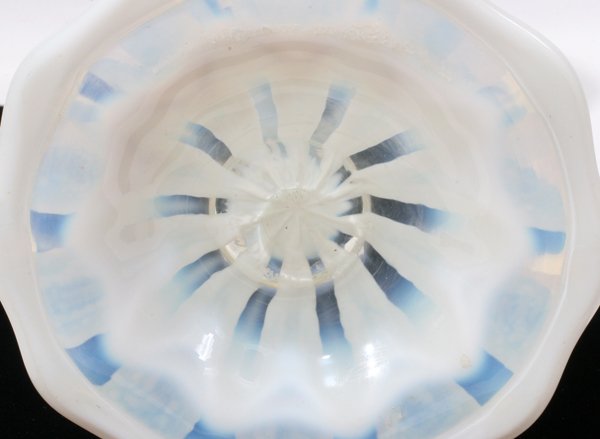 LC TIFFANY PASTEL FAVRILE GLASS TRUMPET VASE - 4