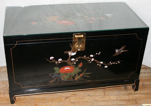 CHINOISERIE BLACK LACQUERED CHEST, H 34"