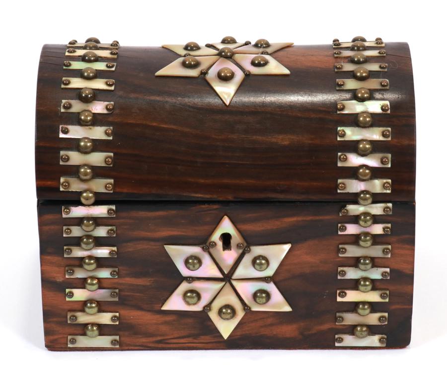 MOROCCAN TIGER WOOD HUMP FORM BOX H 5.5" L 7": MOROCCAN TIGER WOOD HUMP FORM BOX H 5.5" L 7" Brass bands. Label: Davies Turner, Packers Shippers, England, and Scotland.
